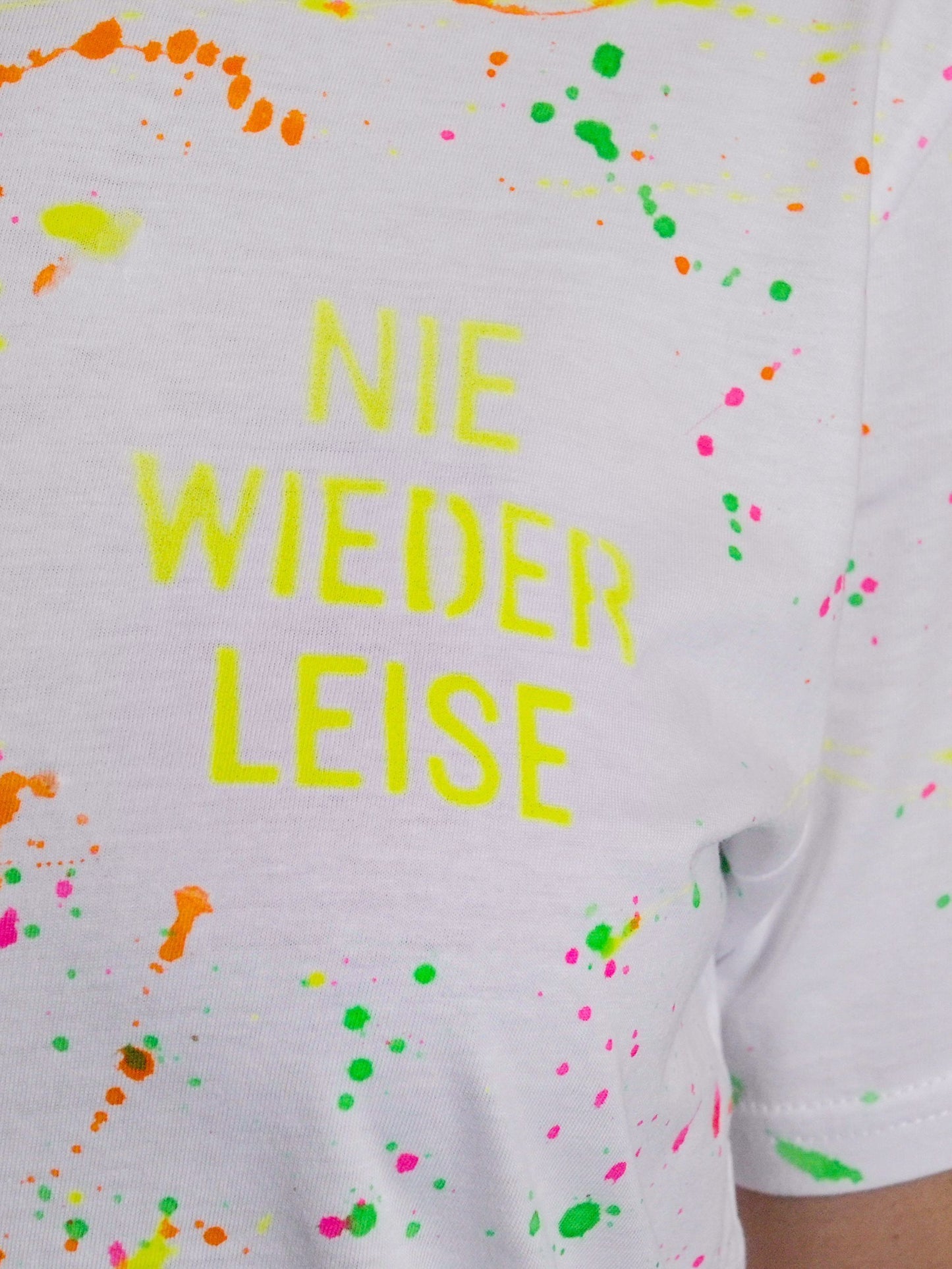 Celina Bostic - Nie wieder leise - Shirt Unisex (Neon Splatter)