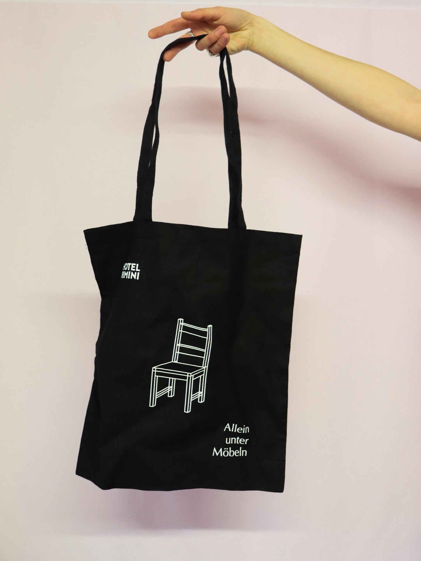 Hotel Rimini - Allein unter Möbeln - Tote Bag